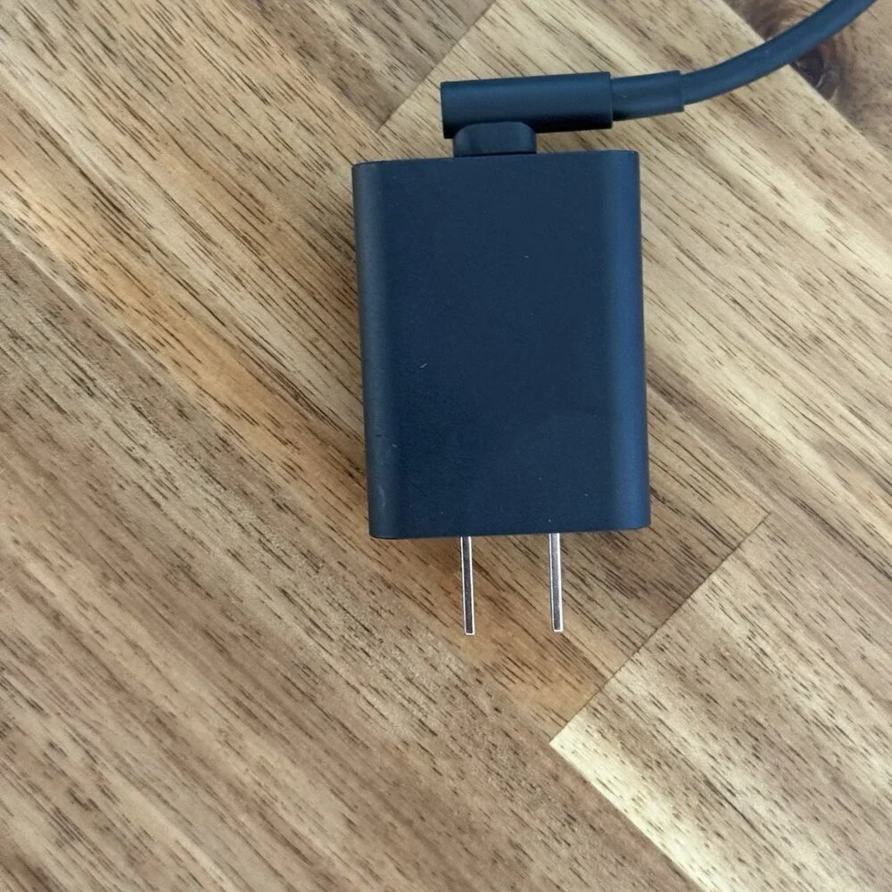 OEM Genuine Oculus AQ15A-050A 5V 3A Power Adapter with USB-C Cable - Works Great